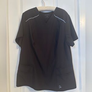 Jaanuu Black V-Neck Medical Scrub Top with Reflective Trim. Style#J96115C  Sz 2X